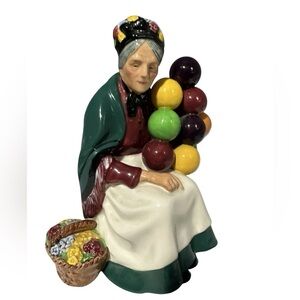 Royal Doulton Ceramic Figurine The Old Balloon Seller HN1315 Retired 1942